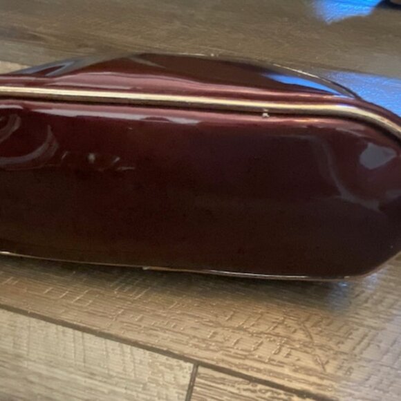 DK RED Shiny GOLD TRIM Clutch Purse TASSEL & FLOWER Pull HEART Accent ~ Cosmetic - Picture 5 of 7